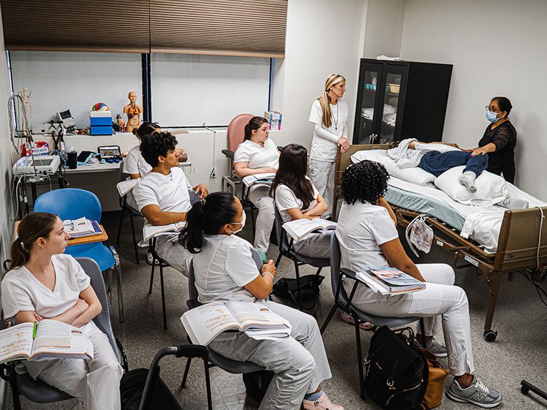 medical assistant classes